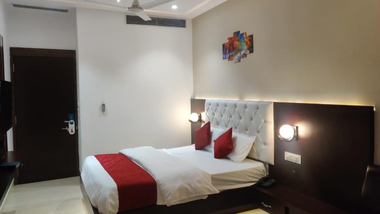 Hotel Relax Bhopal Dış mekan fotoğraf